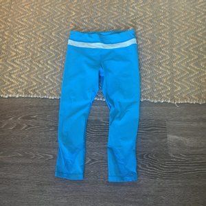 lululemon | Blue Cropped Legging (6)